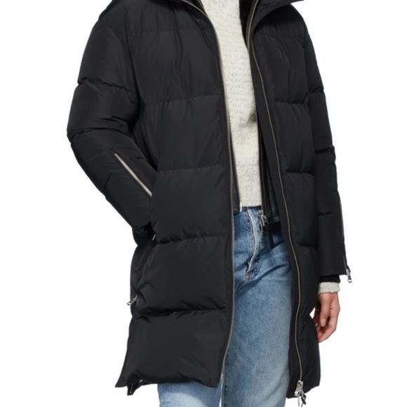 Ladies Medium fits comfortable size 6-8 US. Attached shearling vest and hood. - Picture 2 of 10